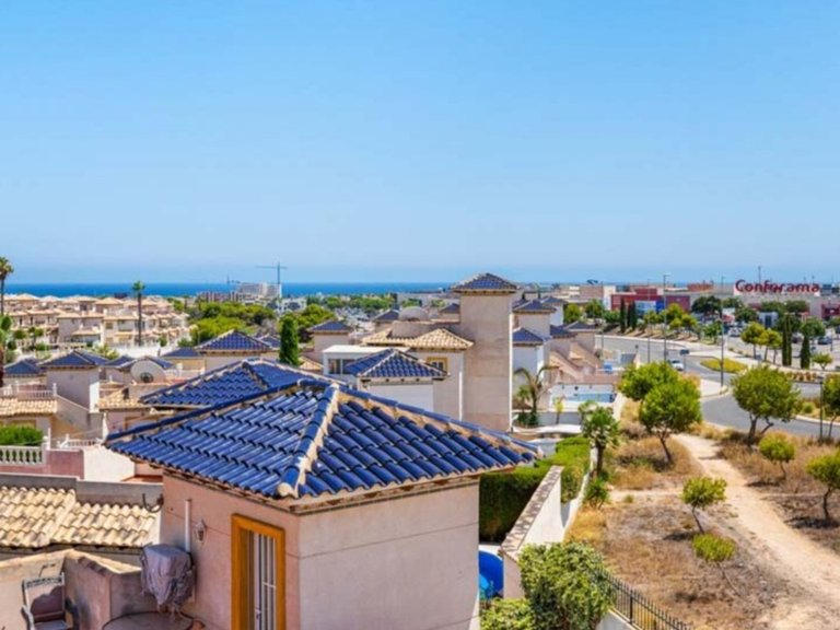 Villa for Sale in Costa Blanca Playa Flamenca, Alicante 3