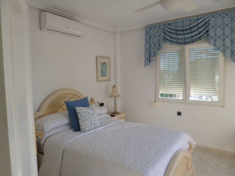 Villa for Sale in Costa Blanca Playa Flamenca, Alicante 12