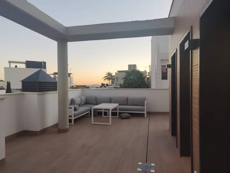 Villa for Sale in Costa Blanca Campoamor, Alicante 32