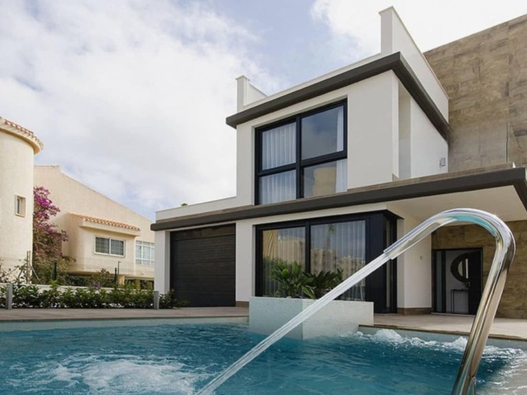 Villa for Sale in Costa Blanca Campoamor, Alicante 1