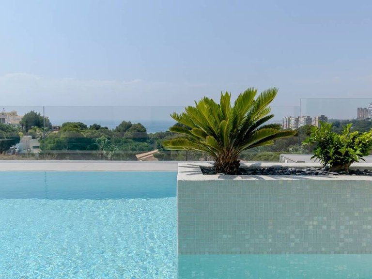 Villa for Sale in Costa Blanca Campoamor, Alicante 6