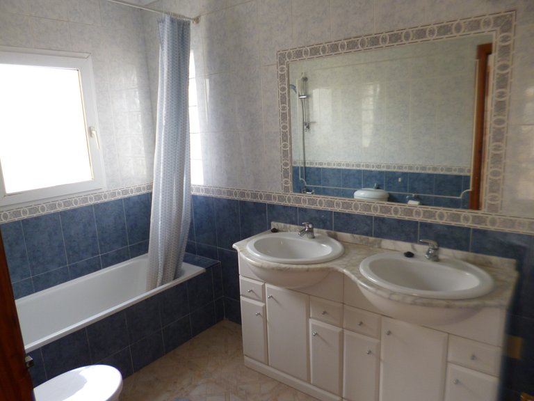 Villa for Sale in Costa Blanca Playa Flamenca, Alicante 11