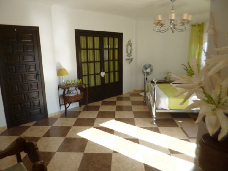 Villa for Sale in Costa Blanca Villamartin, Alicante 26