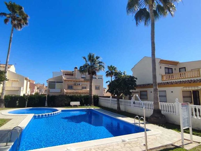 Villa for Sale in Playa Flamenca, Alicante 2