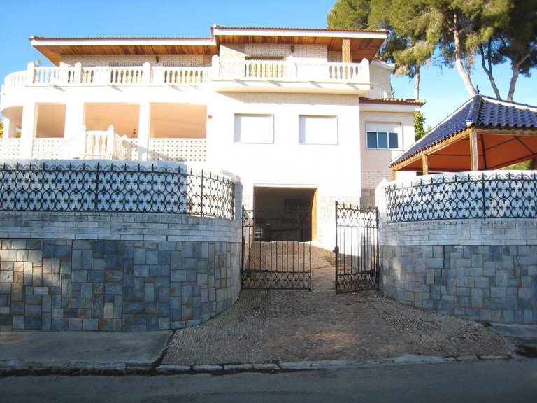 Villa for Sale in Costa Blanca Campoamor, Alicante 9