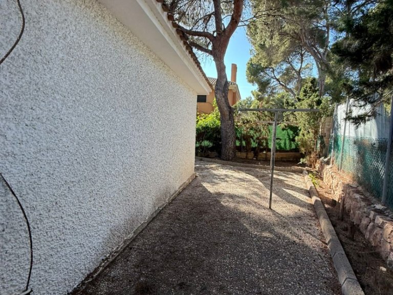 Villa for Sale in Campoamor, Orihuela, Alicante 42