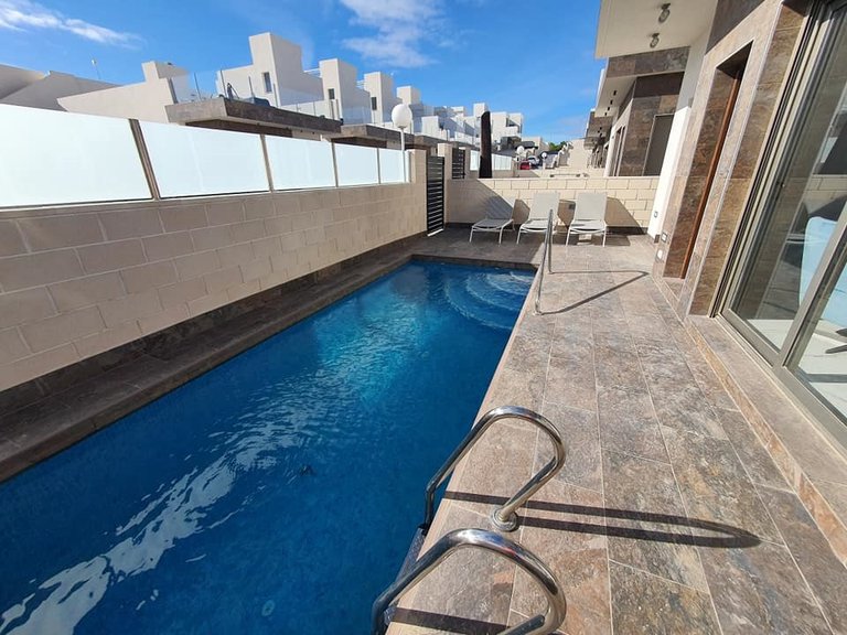 Villa for Sale in Villamartín, Orihuela Costa, Alicante 2