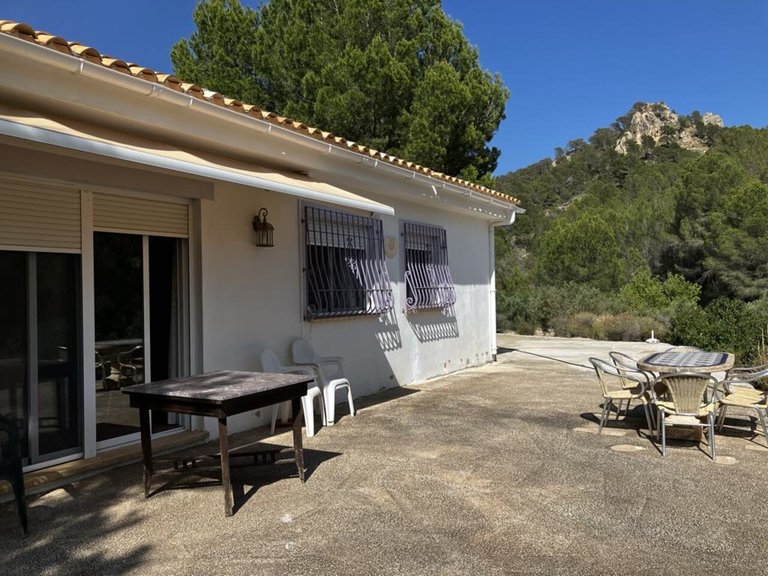 Villa for Sale in Finestrat, Alicante 3