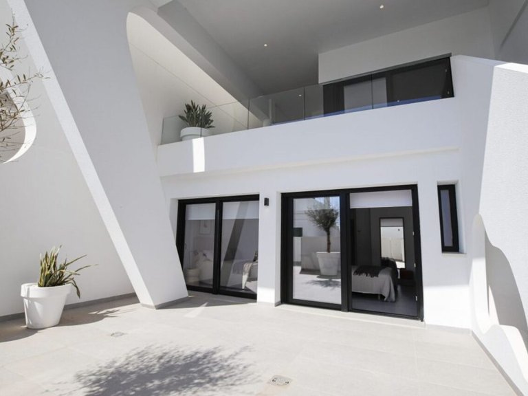 Villa for Sale in Costa Blanca Guardamar Del Segura, Alicante 1