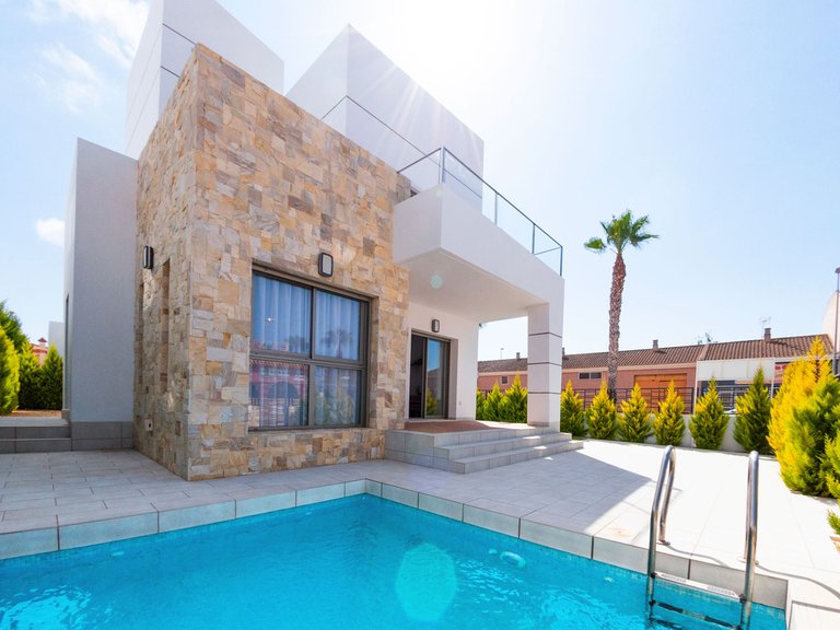 Villa for Sale in Costa Calida Los Alcazares, Murcia 1