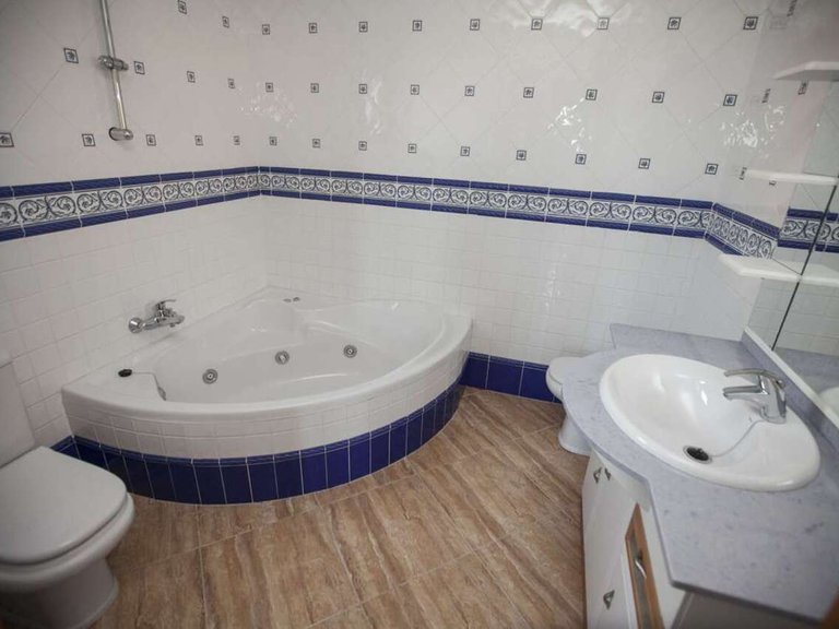 Villa for Sale in Costa Blanca Torrevieja, Alicante 19