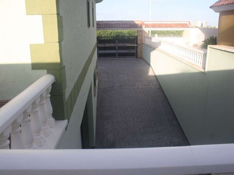 Villa for Sale in Costa Blanca Torrevieja, Alicante 38