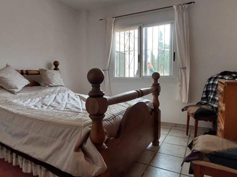 Villa for Sale in Inland Orxeta, Alicante 17