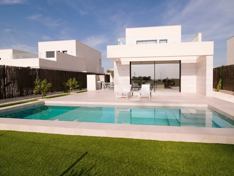 Villa for Sale in Inland La Herrada, Alicante 2