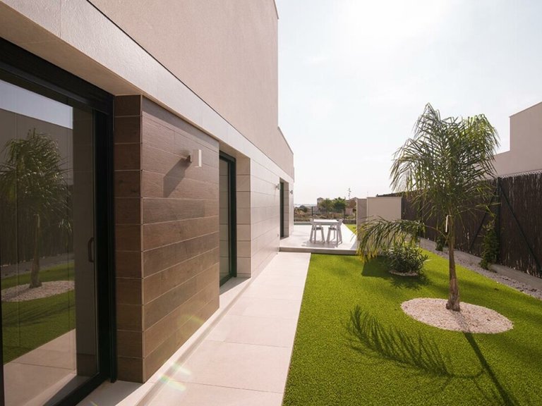 Villa for Sale in Inland La Herrada, Alicante 5