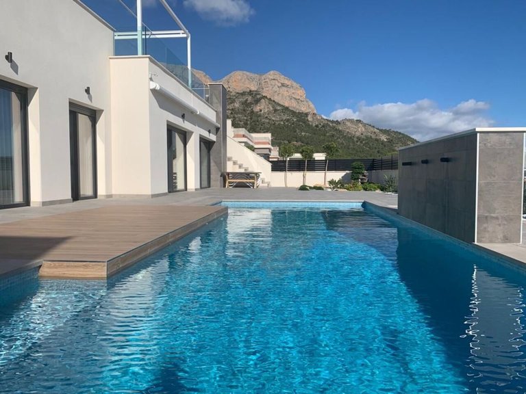 Villa for Sale in Costa Blanca Polop, Alicante 2