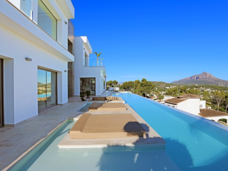 Villa for Sale in Costa Blanca Javea, Alicante 4