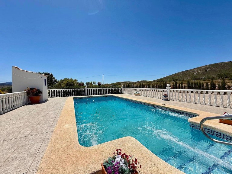 Villa for Sale in Cañada Del Trigo, Alicante 5