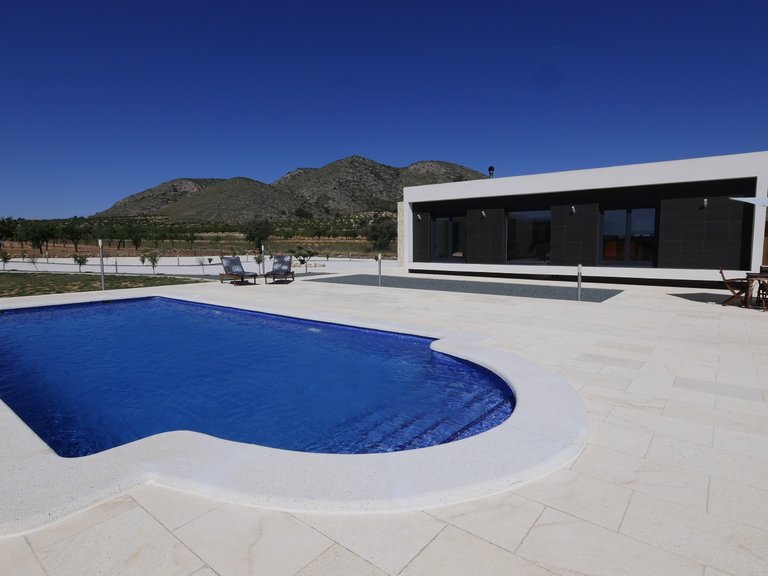 Villa for Sale in Hondón De Las Nieves, Alicante 2