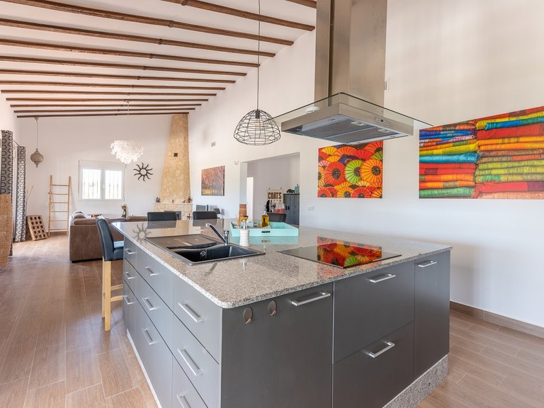Villa for Sale in La Romana, Alicante 5