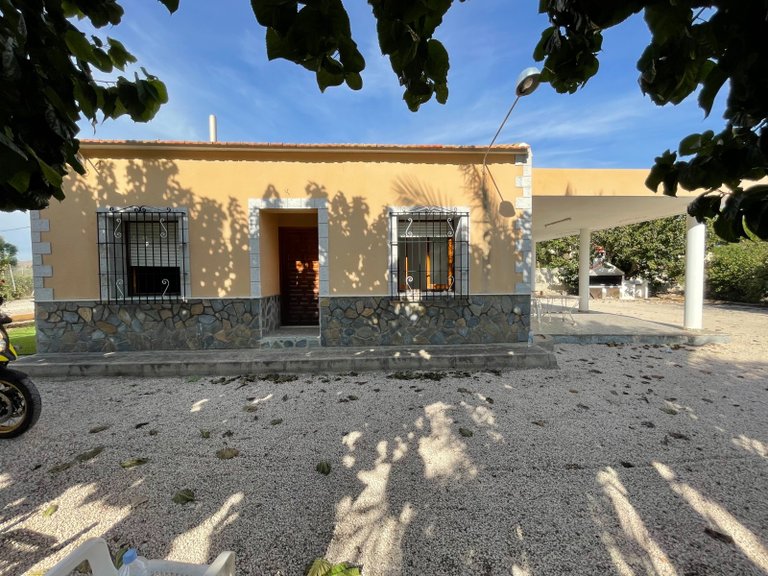 Villa for Sale in Inland Redovan, Alicante 4