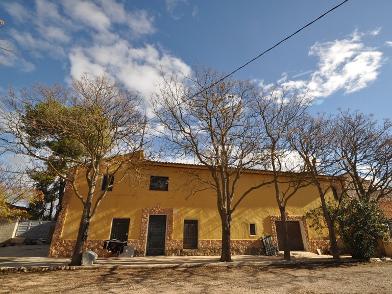 Country House for Sale in Yecla, Murcia 1