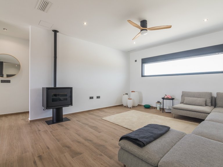 Villa for Sale in Aspe, Alicante 10