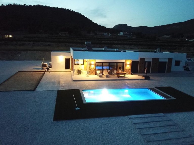 Villa for Sale in Pinoso, Alicante 3