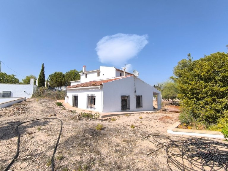 Villa for Sale in Inland Novelda, Alicante 8