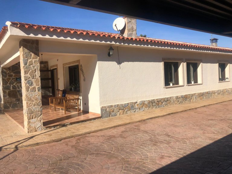 Villa for Sale in Elda, Alicante 28