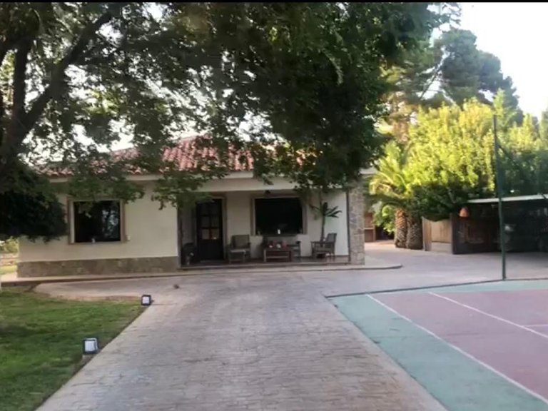 Villa for Sale in Elda, Alicante 16