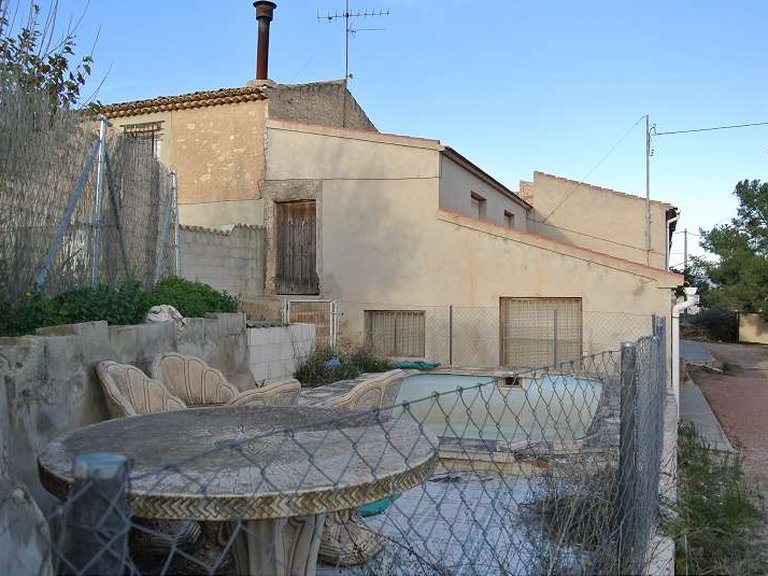 Country House for Sale in Monovar, Alicante 1