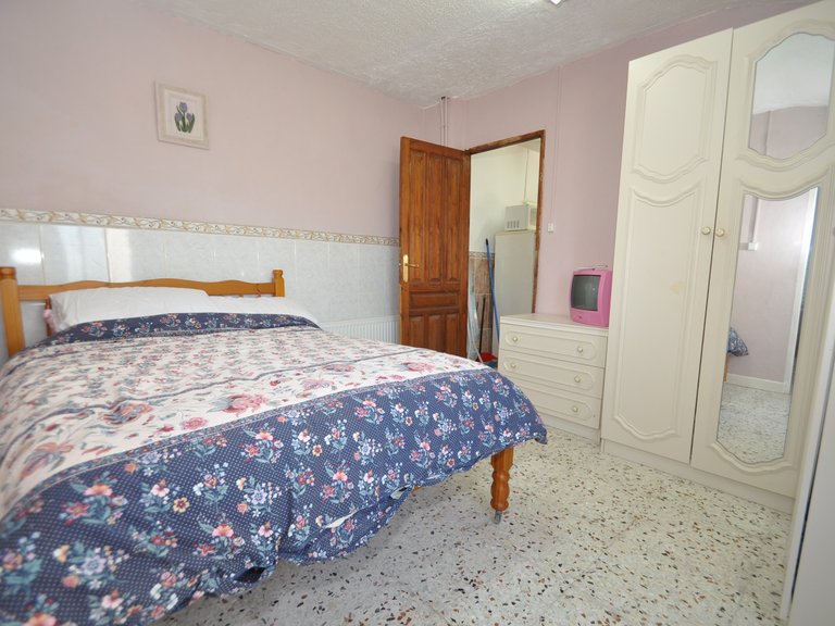 Country House for Sale in Inland Pinoso, Alicante 11