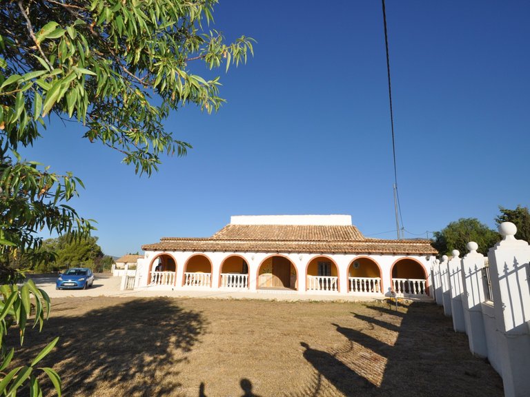 Country House for Sale in Inland Pinoso, Alicante 14