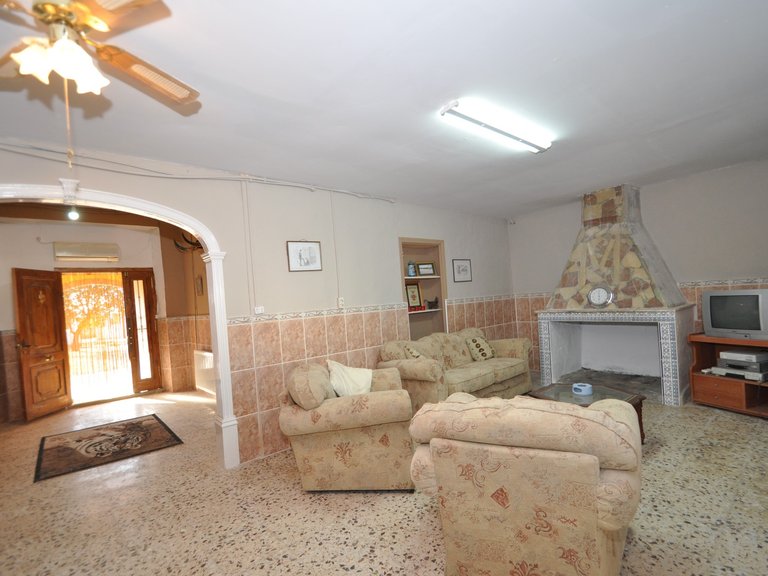 Country House for Sale in Pinoso, Alicante 23