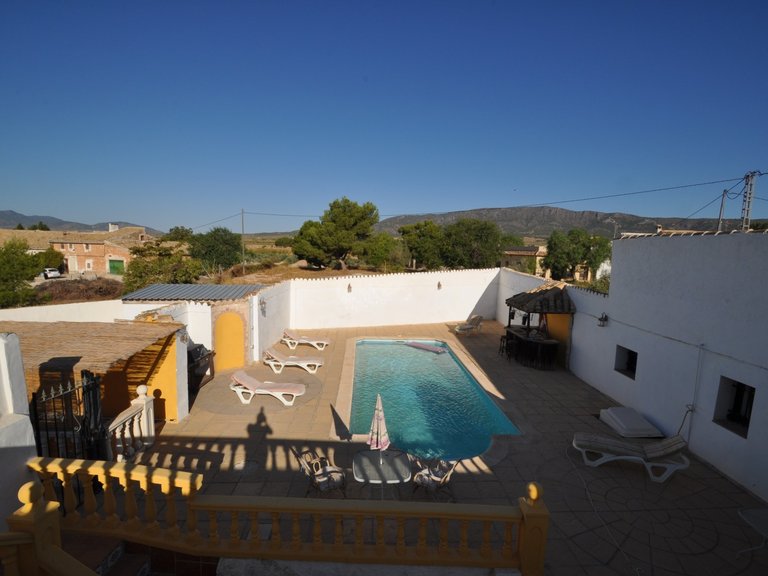 Country House for Sale in Inland Pinoso, Alicante 3