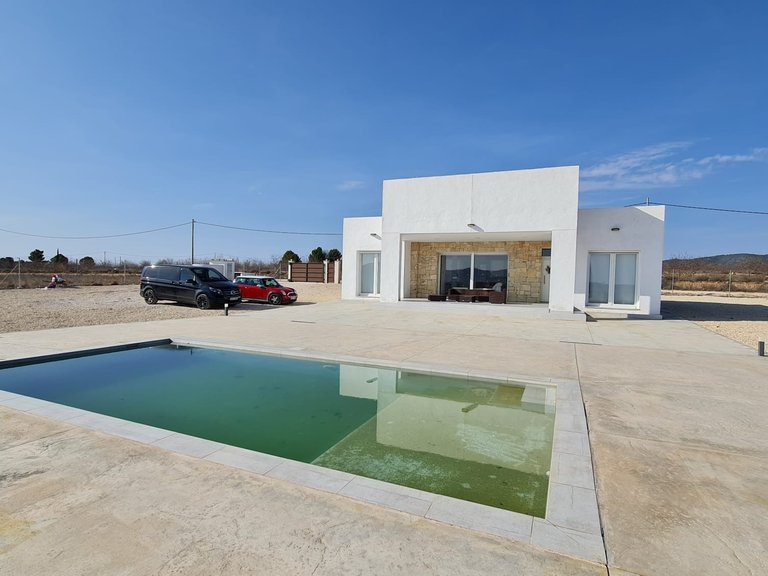 Villa for Sale in Pinoso, Alicante 14