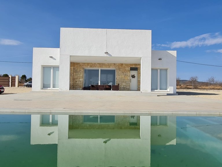 Villa for Sale in Pinoso, Alicante 39