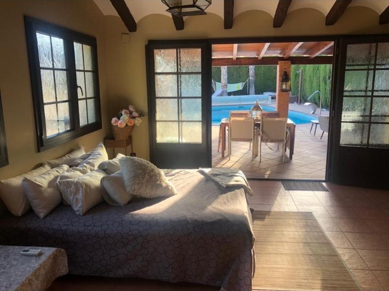 Villa for Sale in Inland Elda, Alicante 4