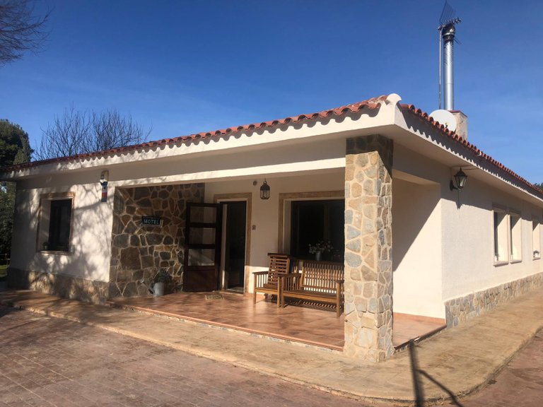 Villa for Sale in Inland Elda, Alicante 1