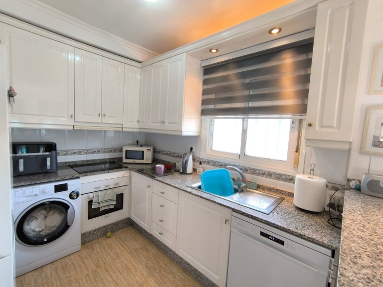 Villa for Sale in Costa Blanca El Raso, Alicante 4