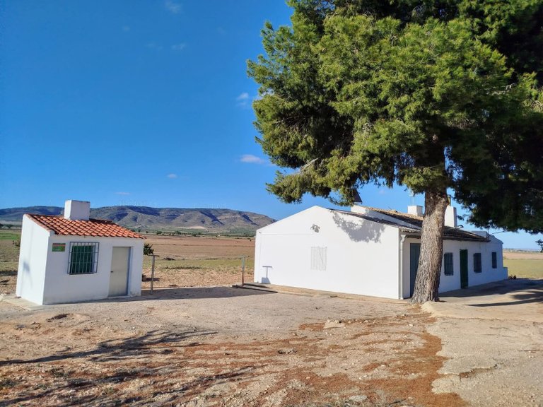 Country House for Sale in Yecla, Murcia 1