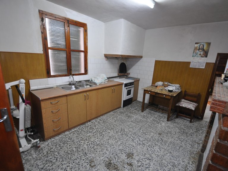 Town House for Sale in Pinoso, Alicante 4
