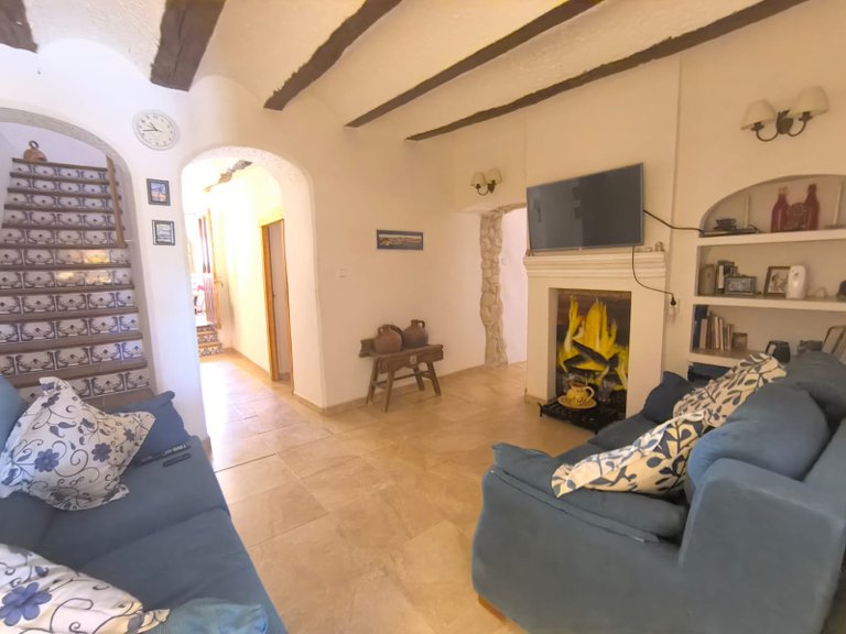 Villa for Sale in Chinorlet, Alicante 28
