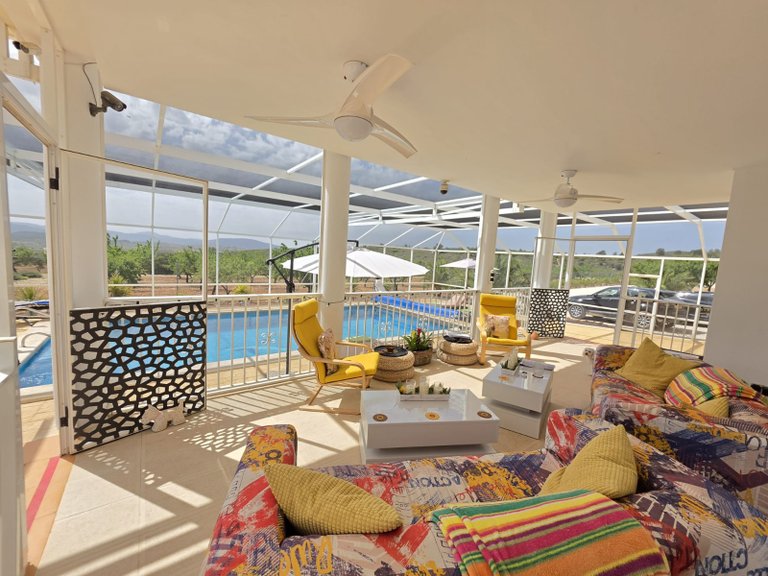 Villa for Sale in Pinoso, Alicante 1