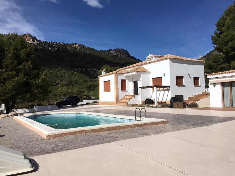 Villa for Sale in Castalla, Alicante 1