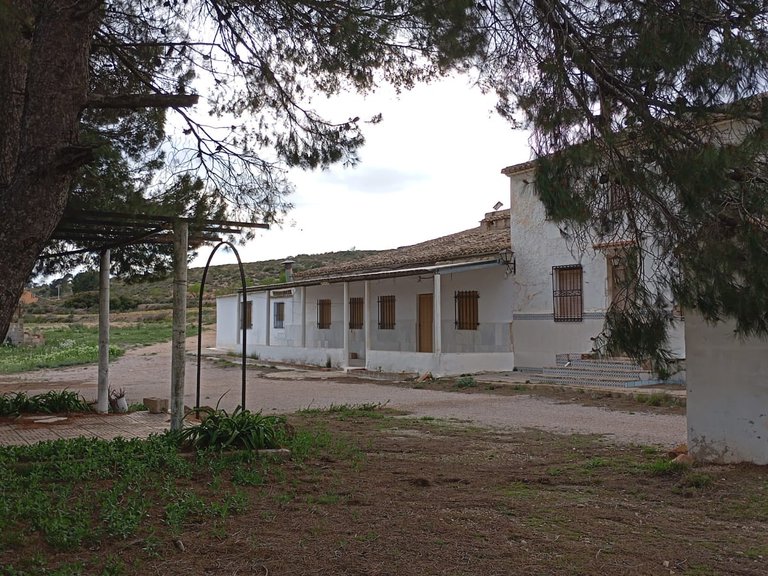 Country House for Sale in Yecla, Murcia 1