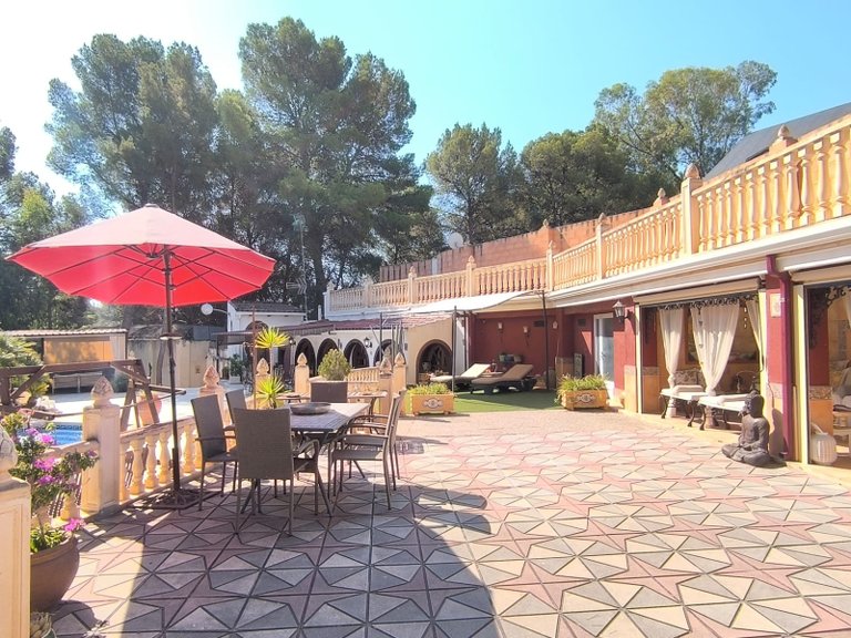 Villa for Sale in Monovar, Alicante 46