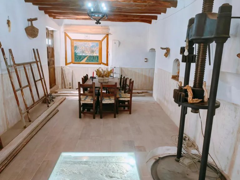 Country House for Sale in Yecla, Murcia 2