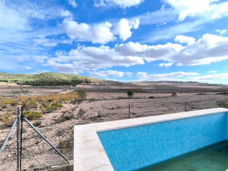 Country House for Sale in Yecla, Murcia 4
